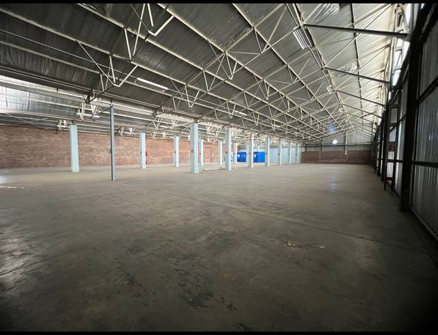 1,600M² WAREHOUSE TO LET IN ALRODE